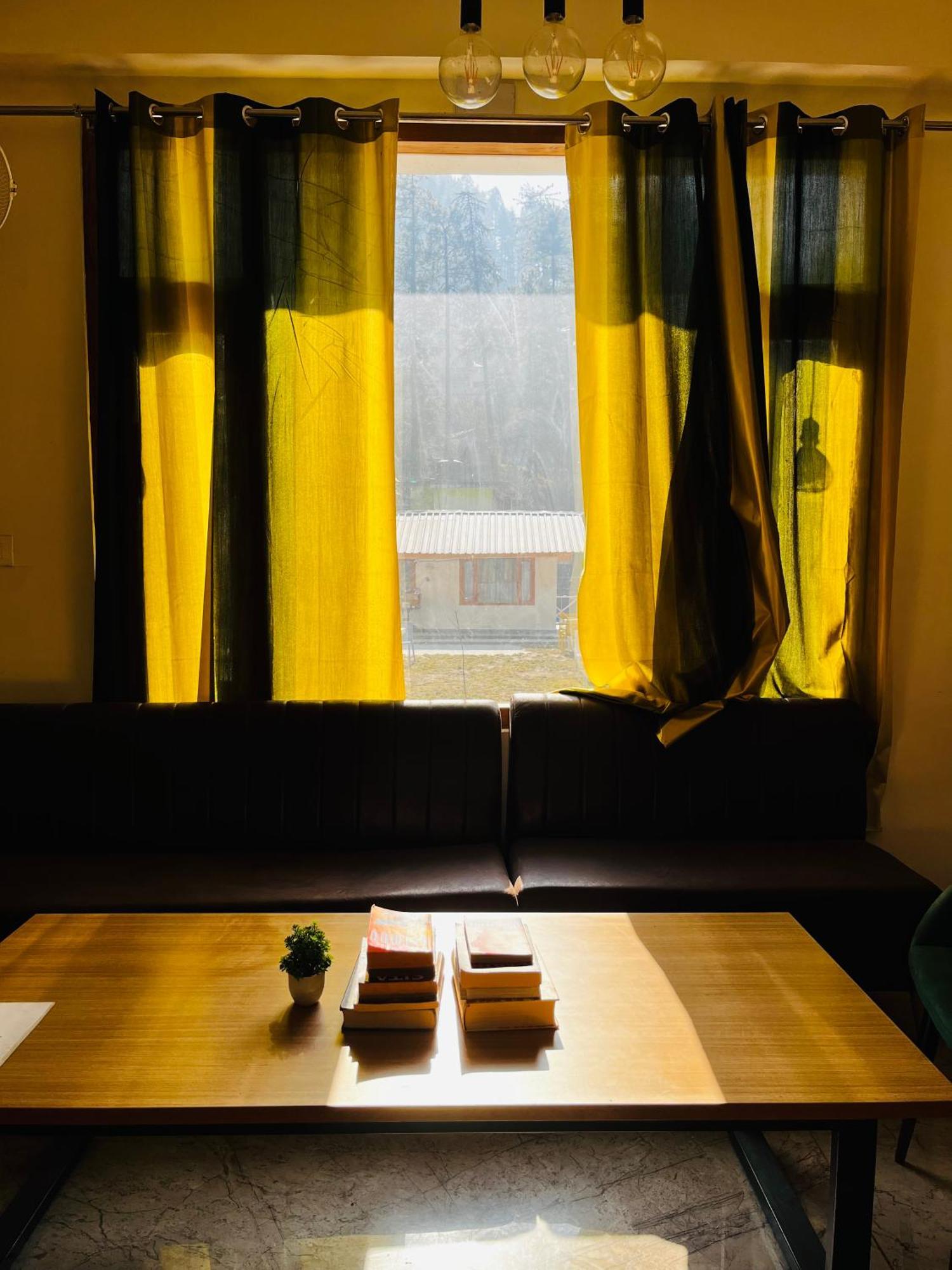 Hotel Adinova Kasol Exteriér fotografie