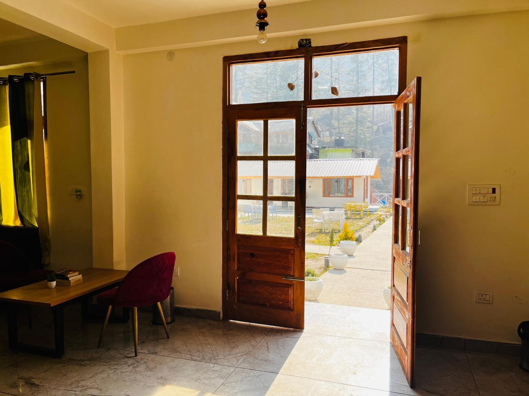 Hotel Adinova Kasol Exteriér fotografie