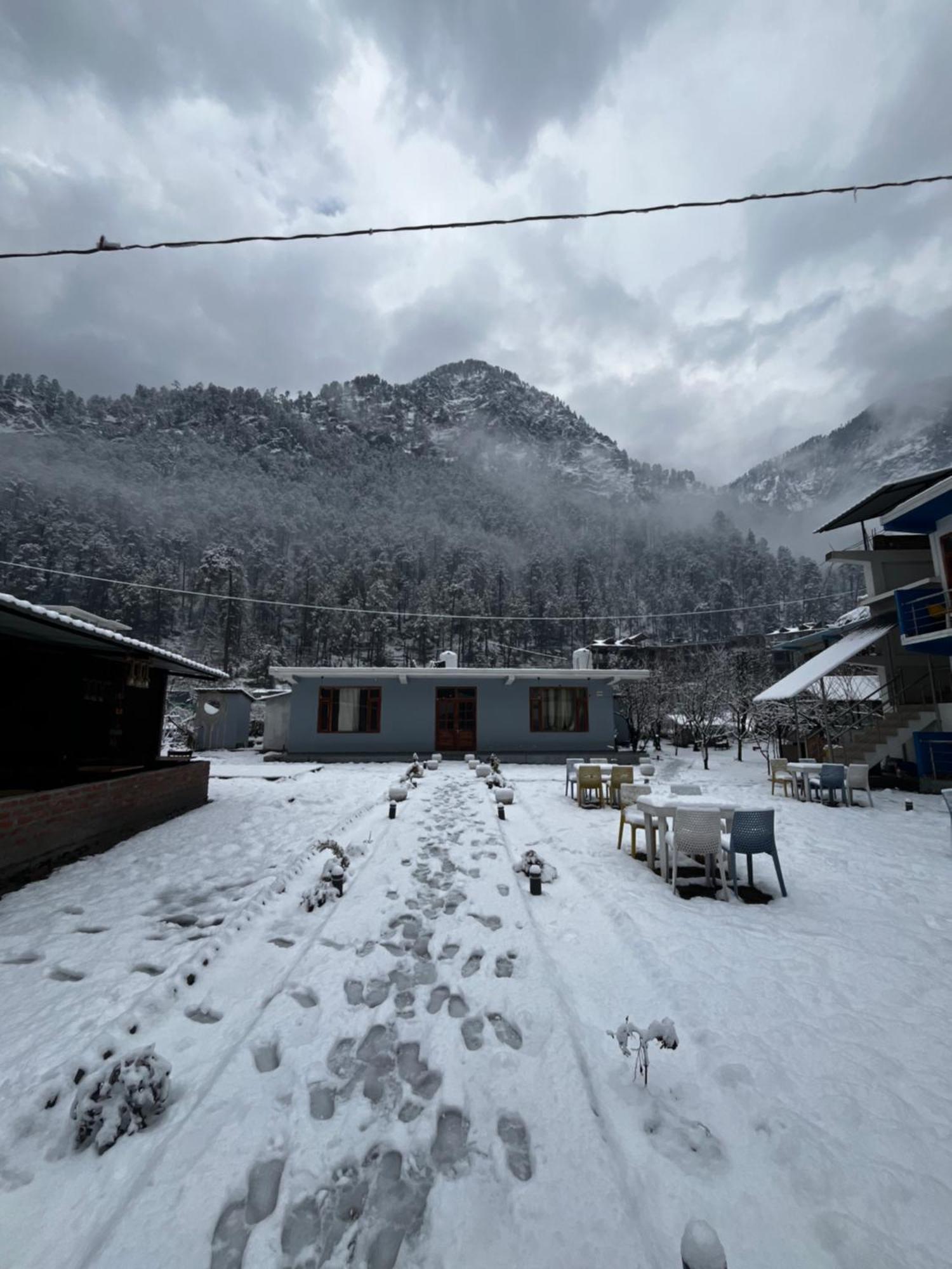 Hotel Adinova Kasol Exteriér fotografie